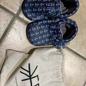 Freshly picked anchors size 5